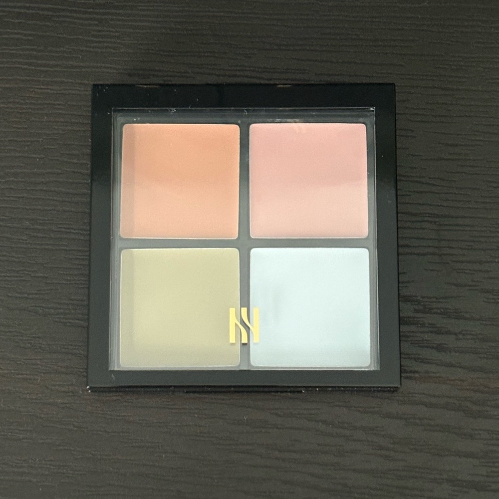 HERA Face Correcting Palette (light)
